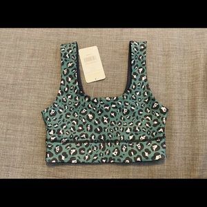 Fabletics Harlow Midi Medium Impact Sports Bra